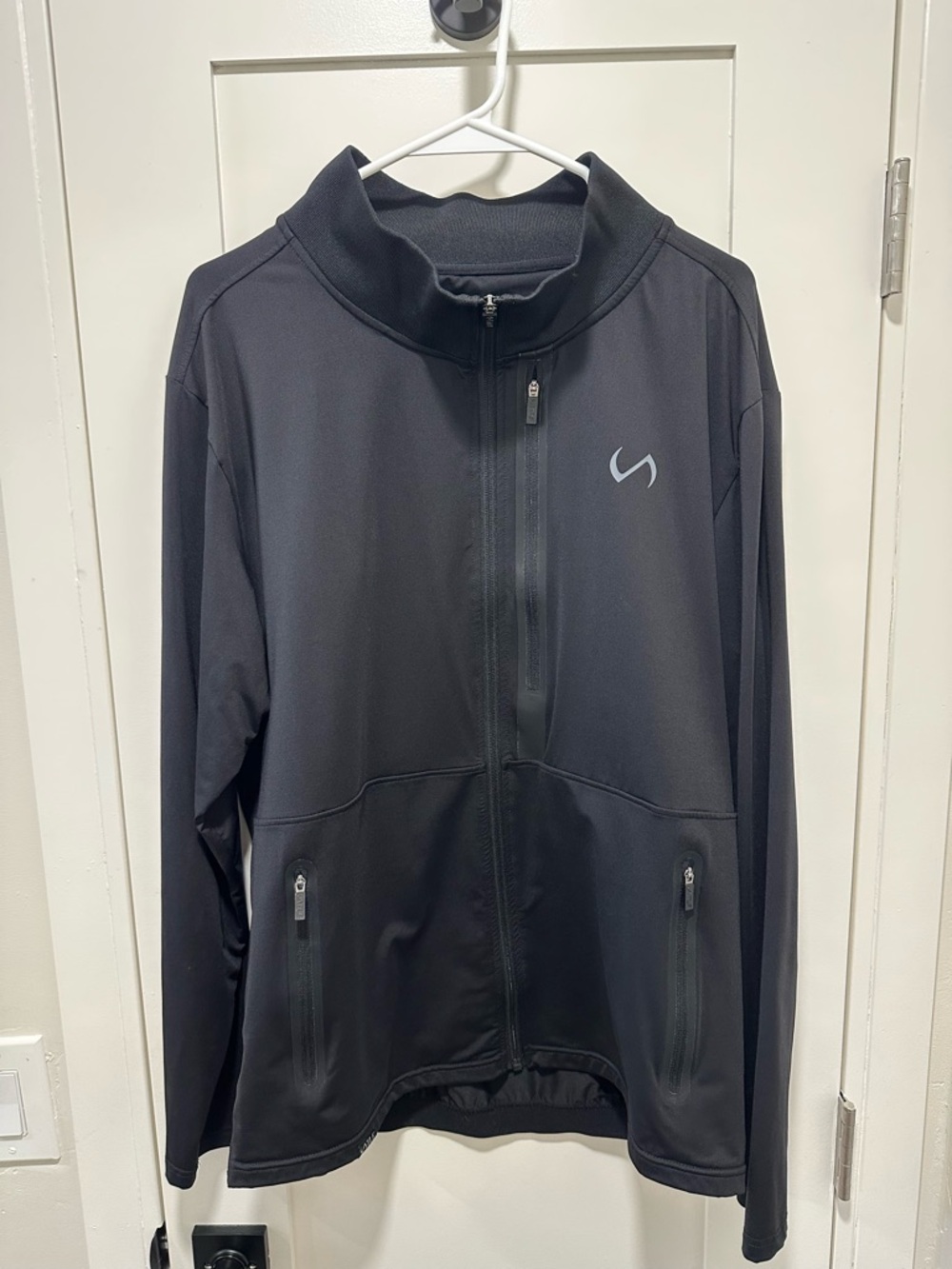 Men's Black Full-Zip Performance Jacket with Subtle Chest Logo